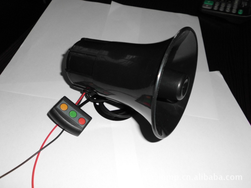 此款为动物音喇叭,三音动物声音分别为鸡,马,狗