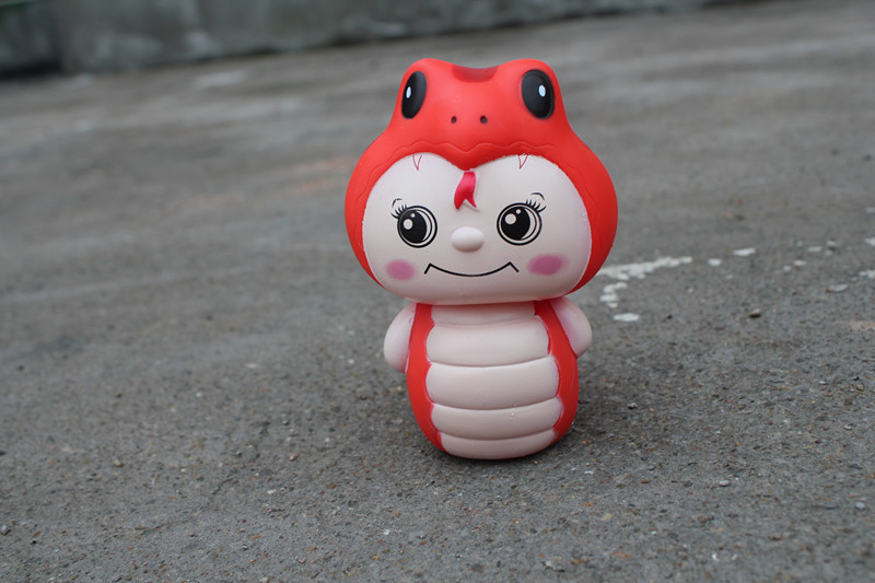 厂家直销蛇宝宝钱罐 企业促销礼品 吉祥蛇宝宝存钱罐 搪胶钱罐