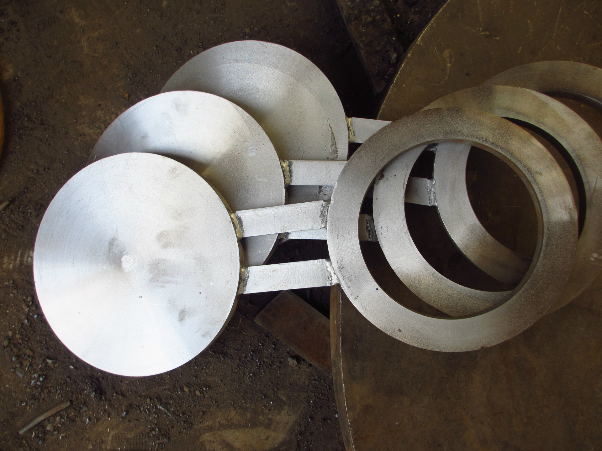 宝汇专业生产八字盲板 薄利销售 质量最好