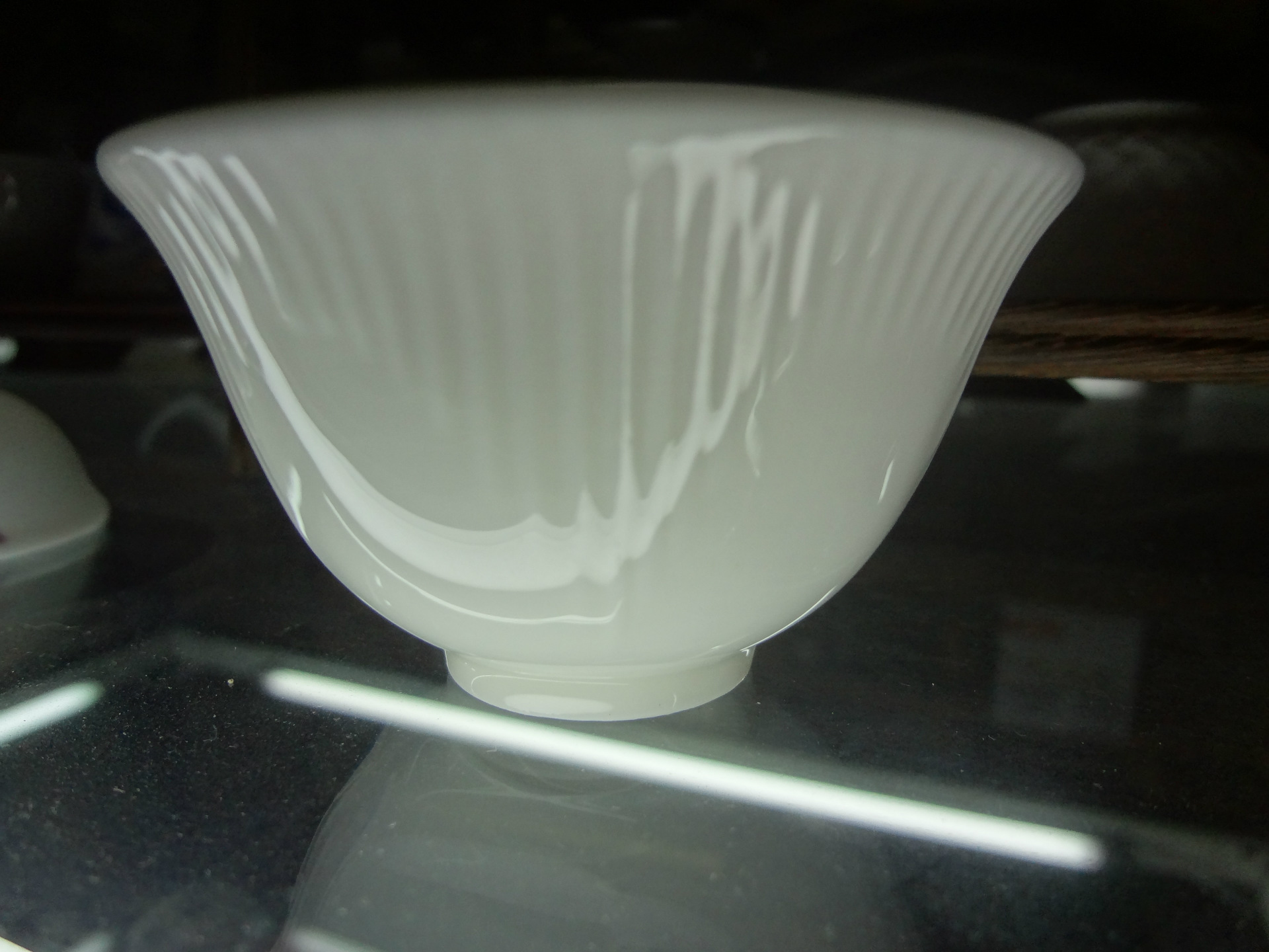 摆饰 制作方法:半手工半机械 包装:其他 加印logo:可以 材质:白瓷