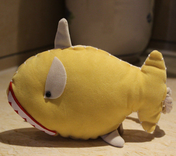 毛绒鲨鱼布艺鱼多种颜色定制各式毛绒玩具