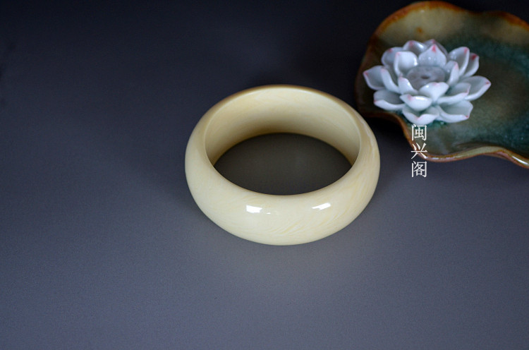 厂家批 高仿河马牙手镯带精细条纹款 果手镯热销款式情侣礼物