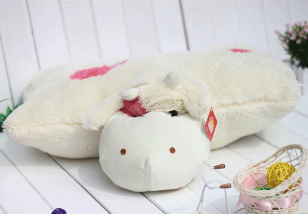 奶牛抱枕枕头暖手枕卡通可折叠情侣公仔牛牛抱枕靠垫