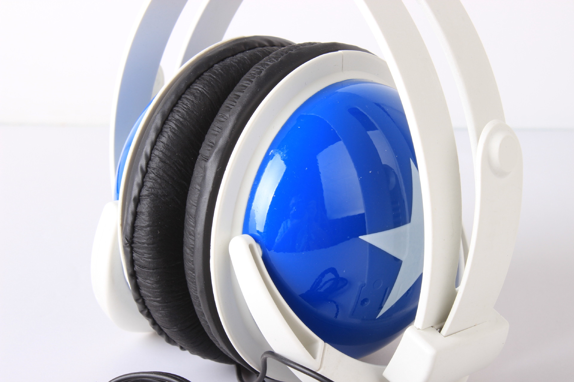 时尚大星星 流行耳机 手机耳机 电脑头戴式耳机 运动耳机批发