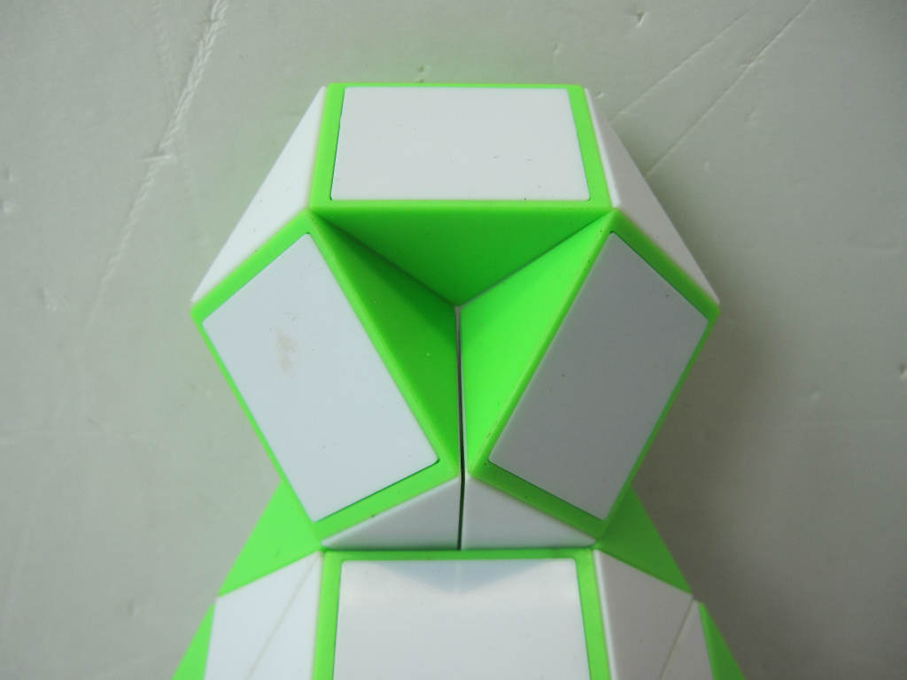 厂家批发小额益智玩具神奇益智魔尺弹簧24段益智魔尺0305