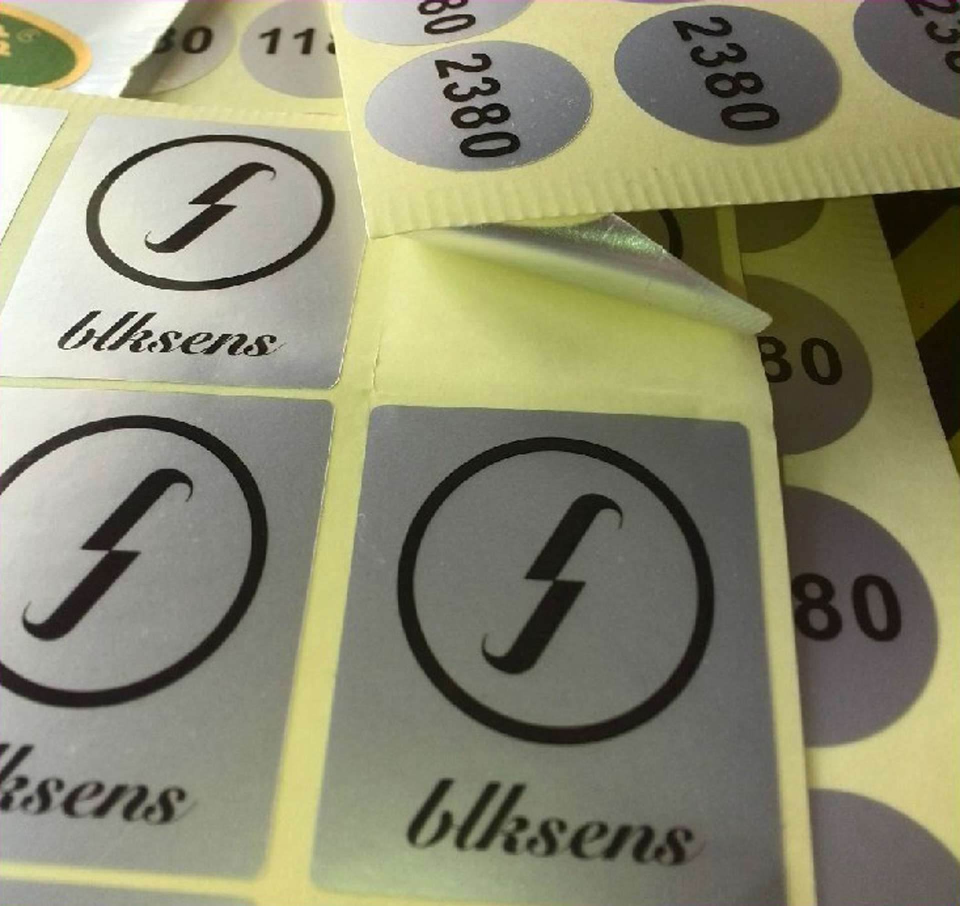 厂家定做pvc不干胶不干胶标签不干胶印刷不干胶贴纸