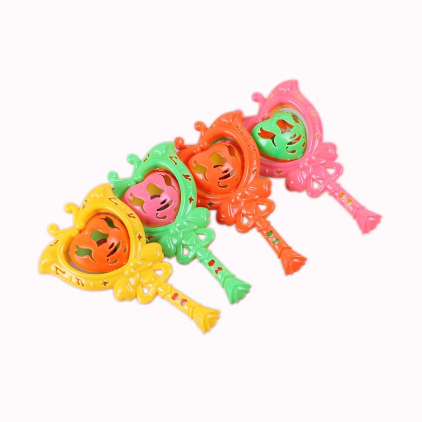 二元店(爱心手摇铃)2元店 两元店厂家玩具货源批发