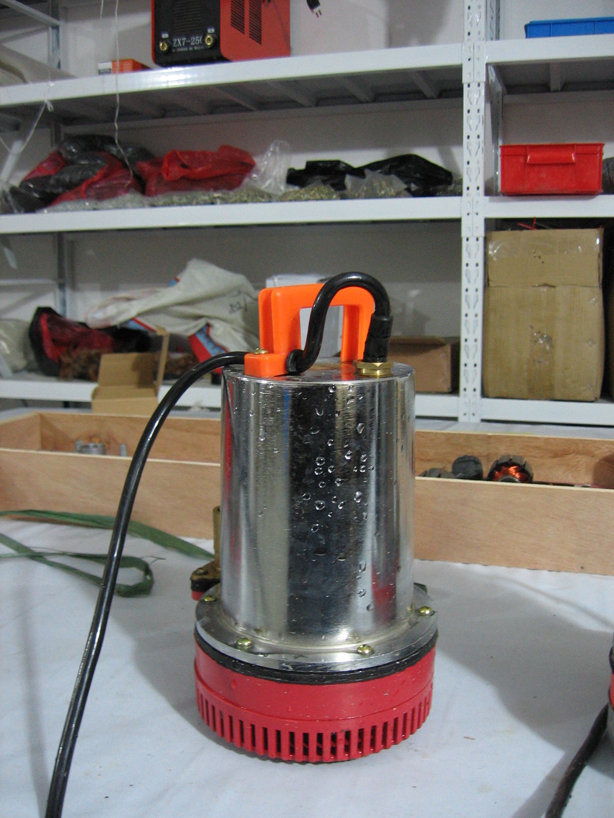 丰远直流60v电瓶水泵 电瓶车水泵 抽水机 电瓶潜水泵图片_16