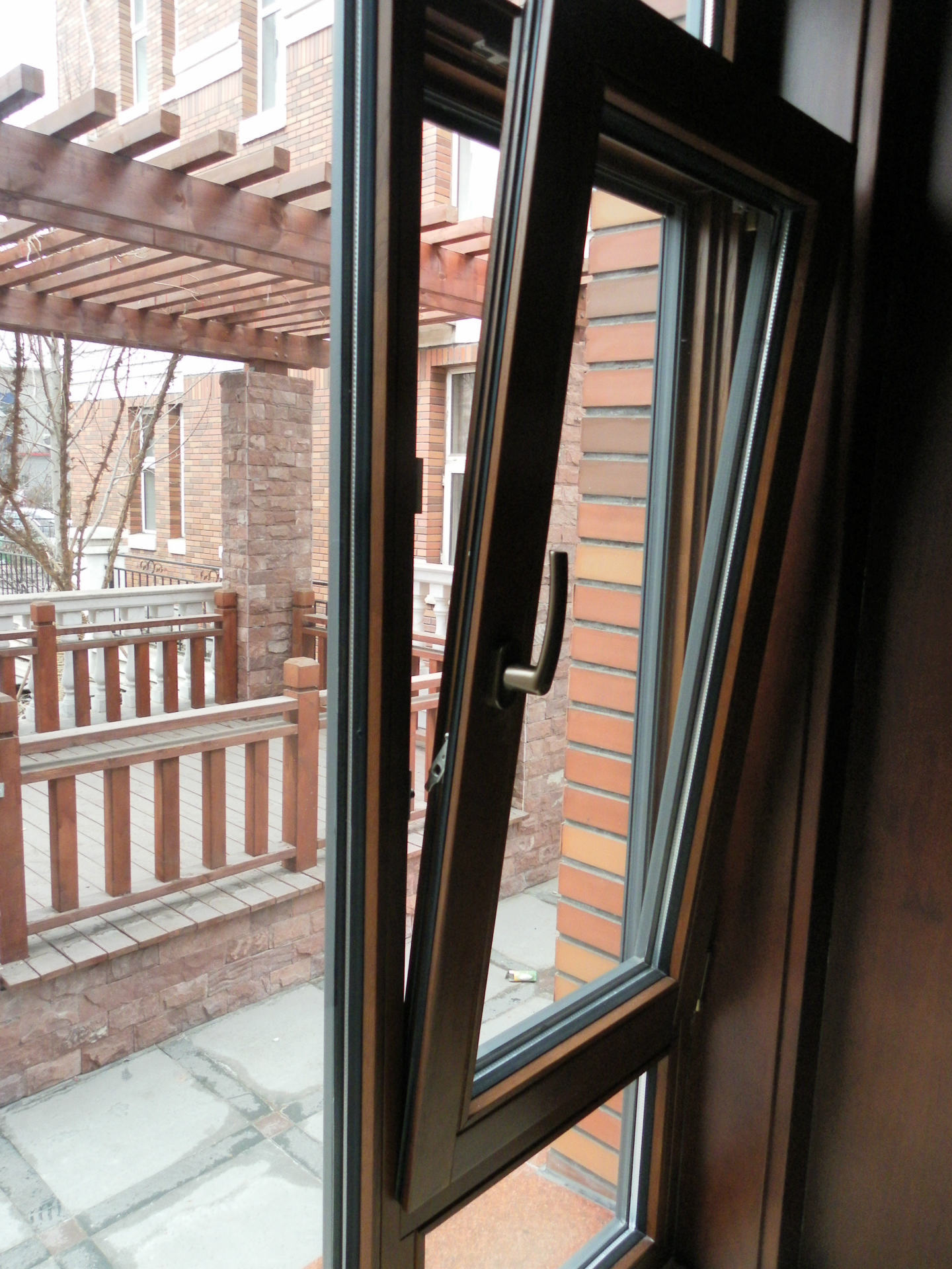 悬窗-供应实木门窗及铝包木门窗-悬窗尽在阿里巴巴-天津晟实木屋制造