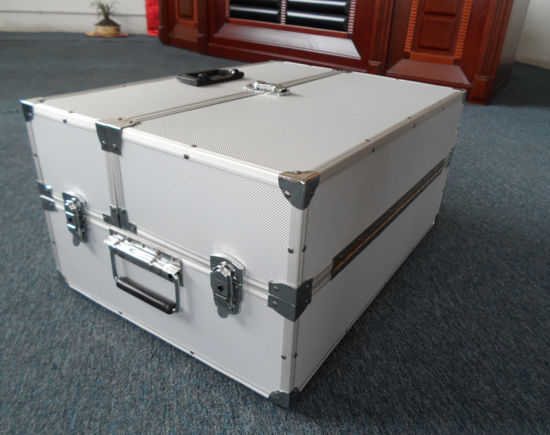 大型双开铝合金工具箱