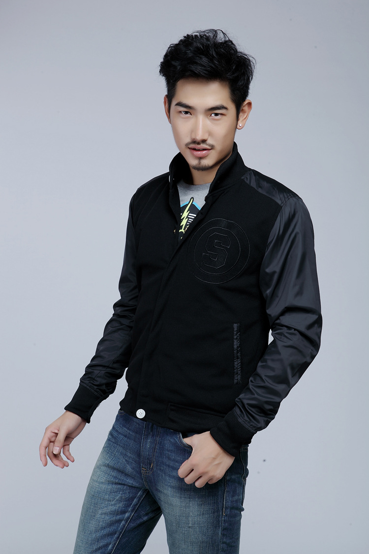 2013秋季新款男士外套拼色长袖开衫外套体现男人魅力