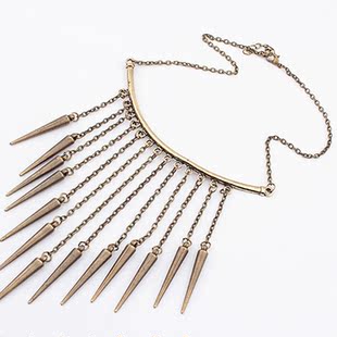 欧美热卖夸张项饰 时尚金属铁钮铆钉个性流苏项链 厂家饰品批发混