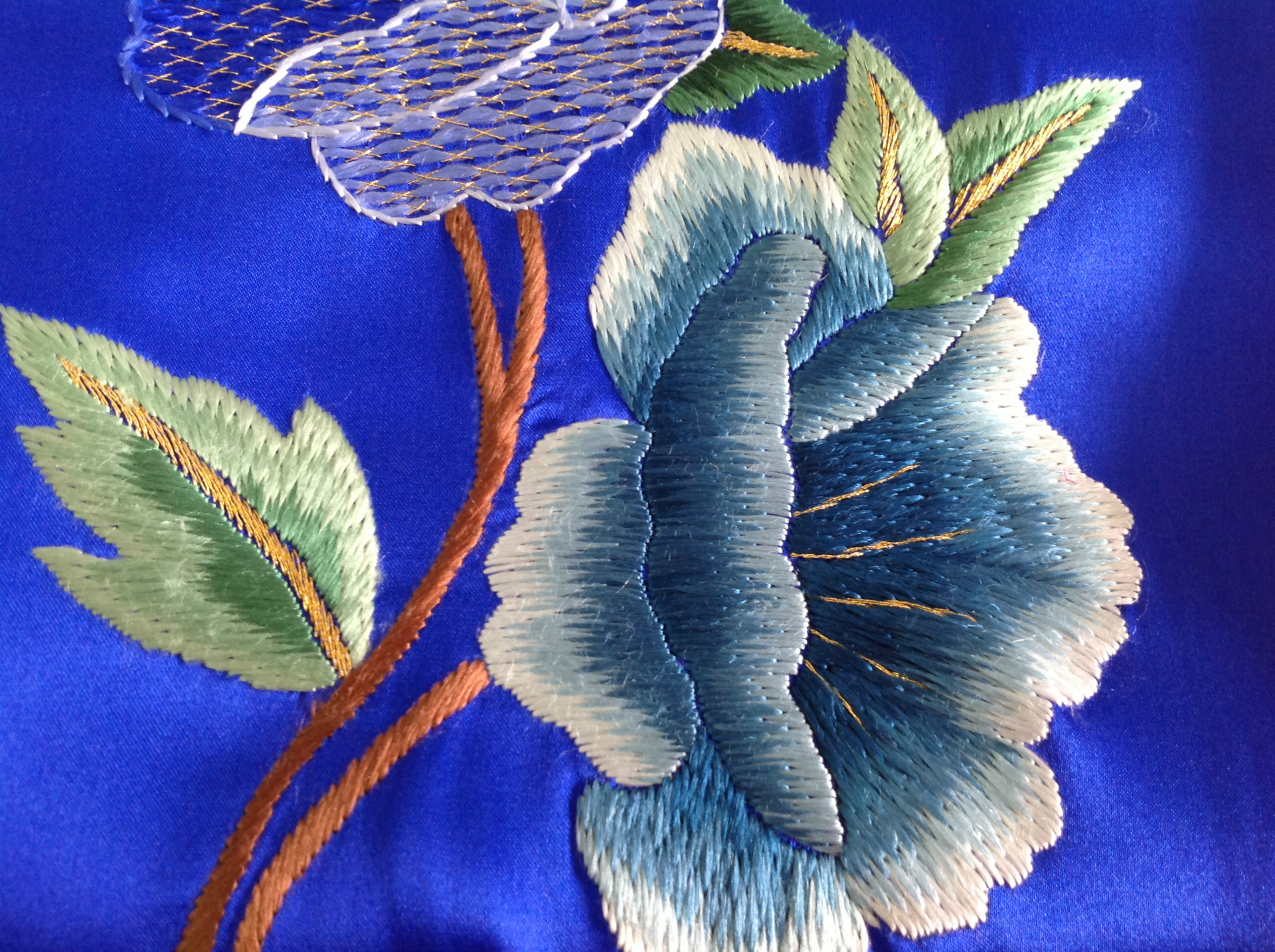 中国风特色 苏州刺绣 真丝手工绣花围巾牡丹送礼 青蓝色图片_7