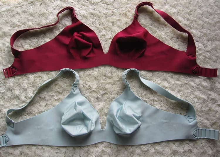 无钢圈无痕一片式文胸 优质深v文胸 冰丝