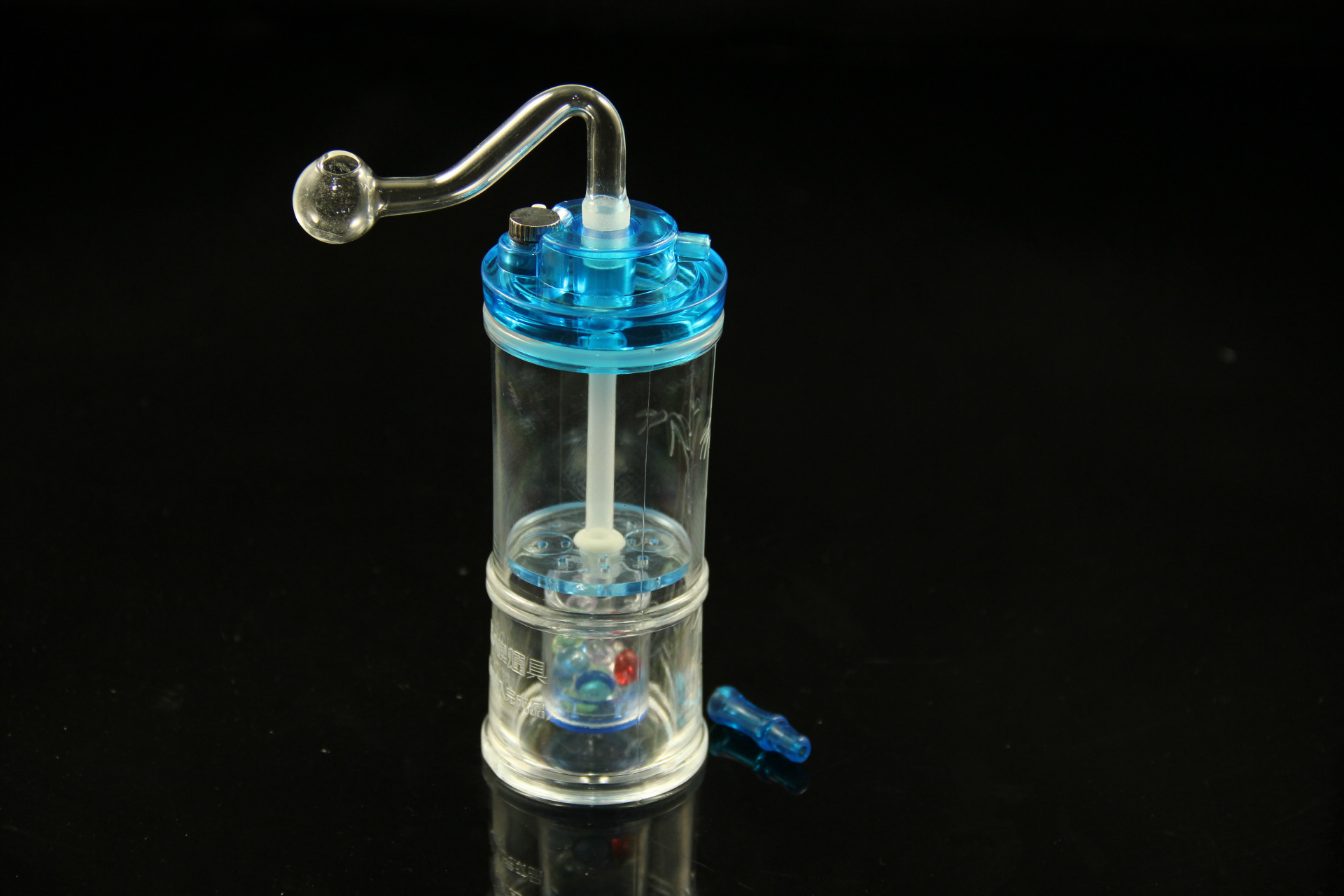 本店主营 水晶水烟壶 亚克力烟壶 批发零售 批发均不带配件 如要请