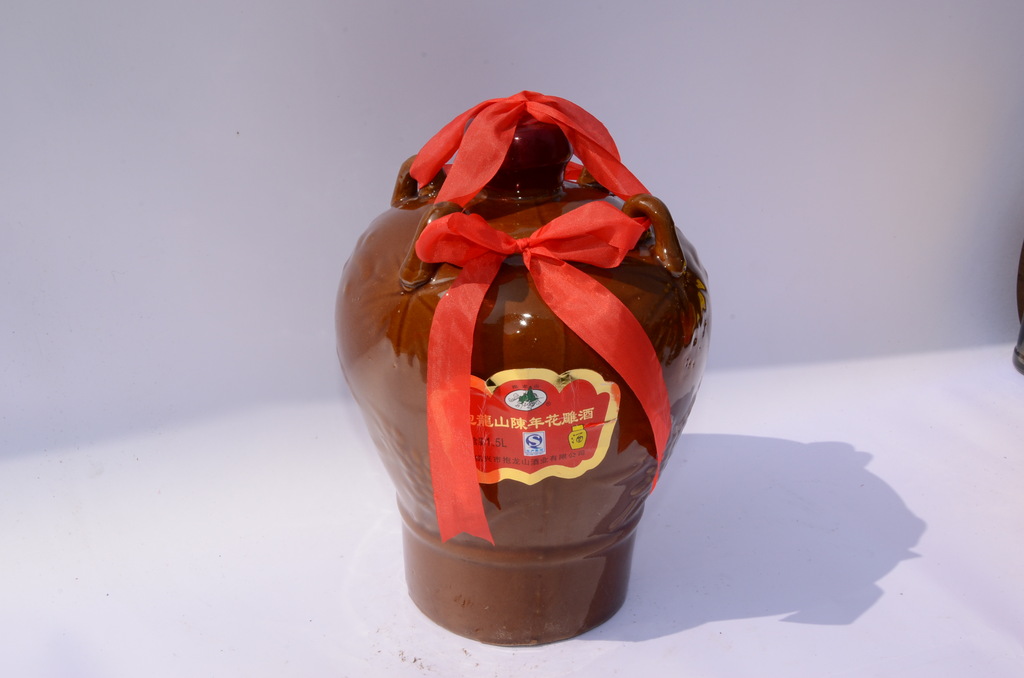1500ml抱龙山陈年花雕酒