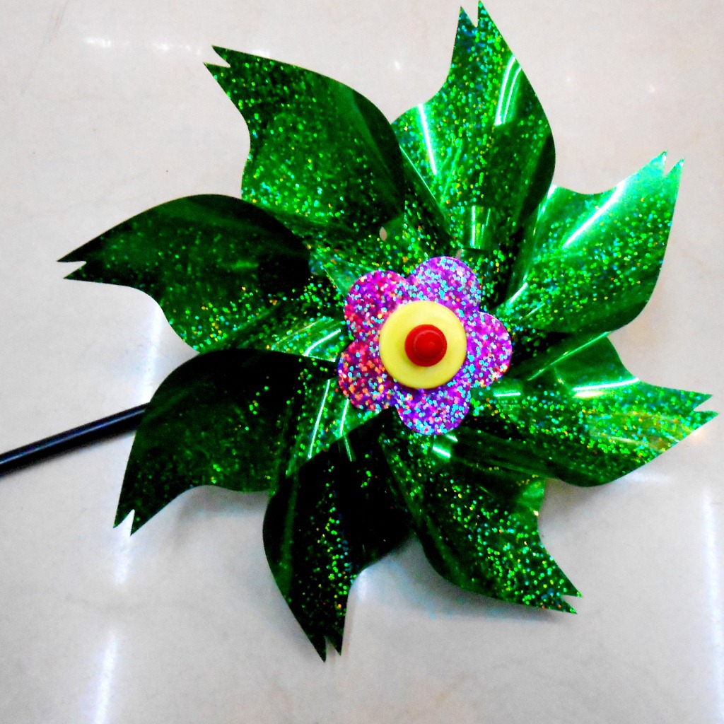 厂家直销休闲,传统玩具,八角大镭射风车,可混装批发