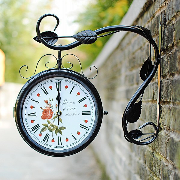 创意家饰 欧式仿古铁艺钟表 出口原单 复古工艺挂钟 黑色挂钟609