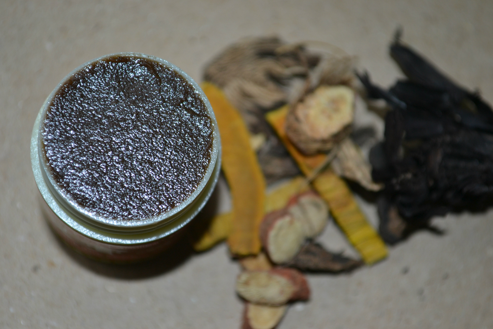 旺季0利润 批发手裂脚裂 手足干裂 开裂 裂口 特效药 100%纯中药