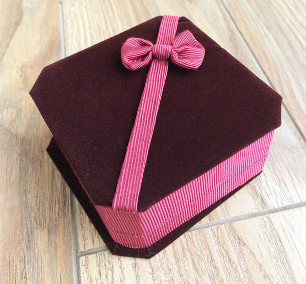 蝴蝶结手链盒 不能装项链