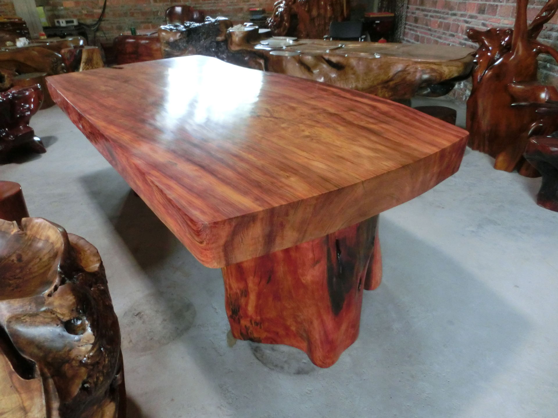 家居用品,母婴,玩具 家具 案,台类 办公台,缅甸红杉木根雕办公台,.