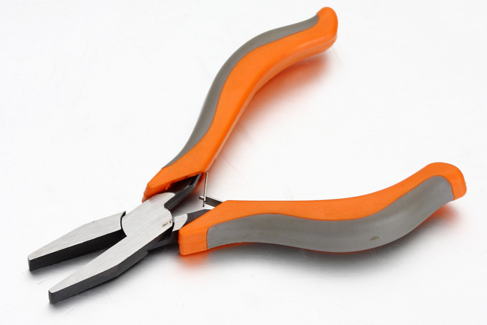 本公司专业生产钳子20多年,有各种钳子,此为本公司主力产品