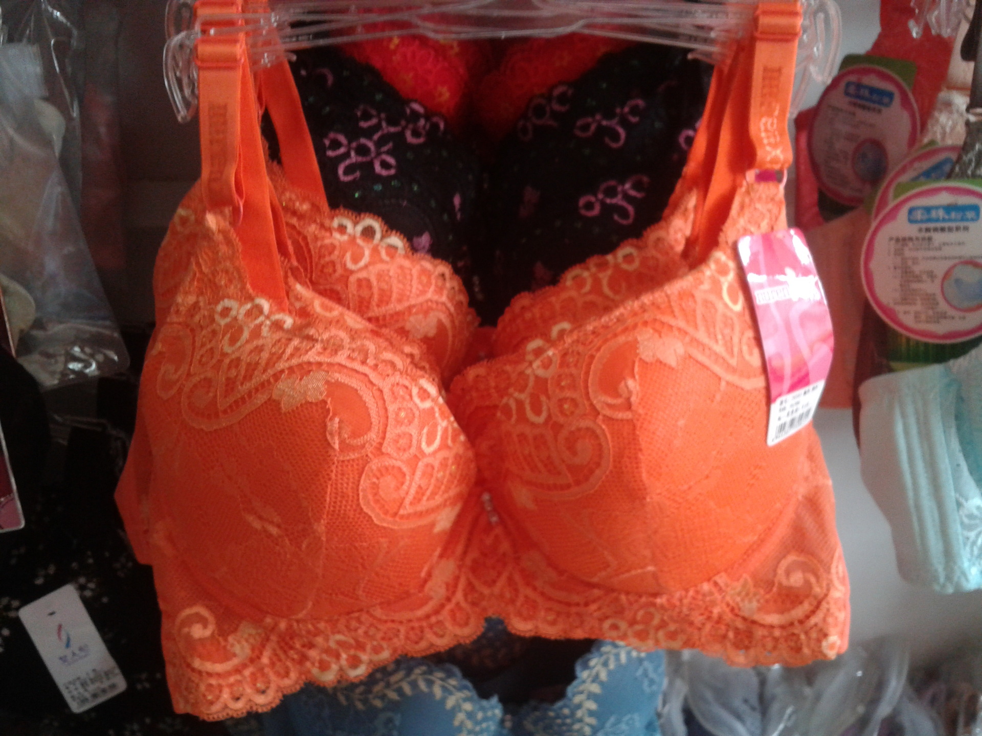 服装鞋帽箱包,钟表眼镜 内衣,家居服 文胸 女人心品牌文胸库存特价