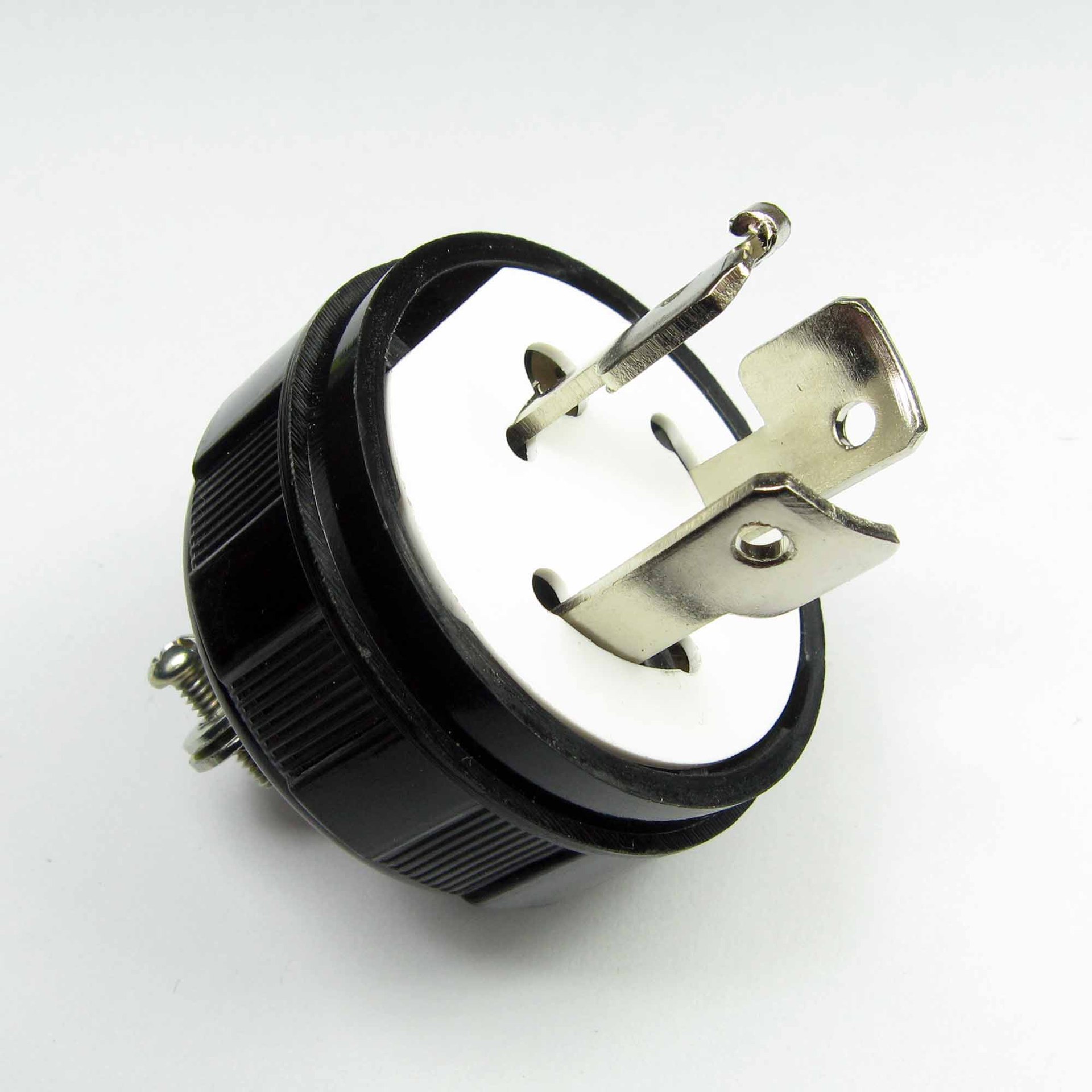 rk332020a引挂式插头日本20a插头防松插头电木20a插头