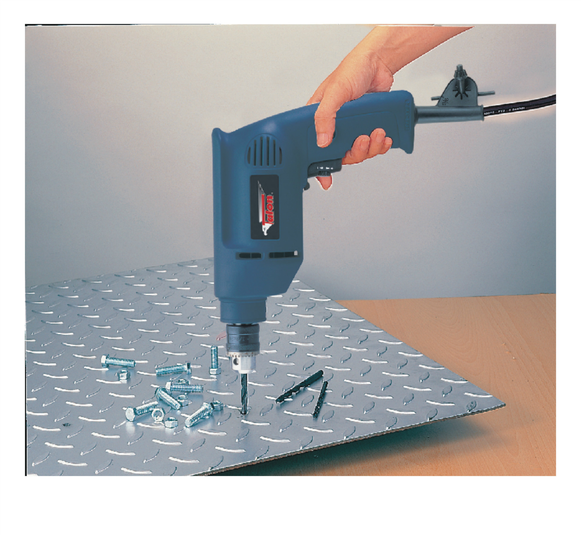 江苏苏州台湾达龙电动工具 厂家直销 td8111电钻600w10mm详情 - 中国