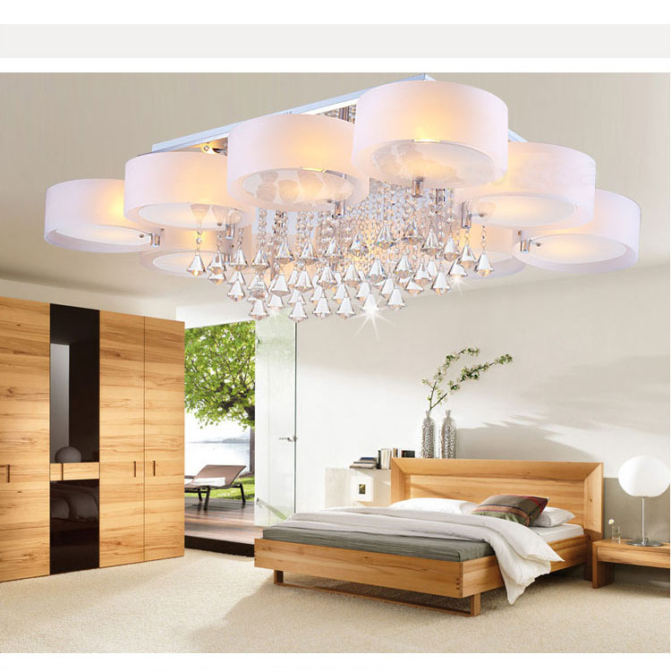 热销新款客厅吸顶灯批发方形灯饰卧室灯具中山厂家直销led水晶灯