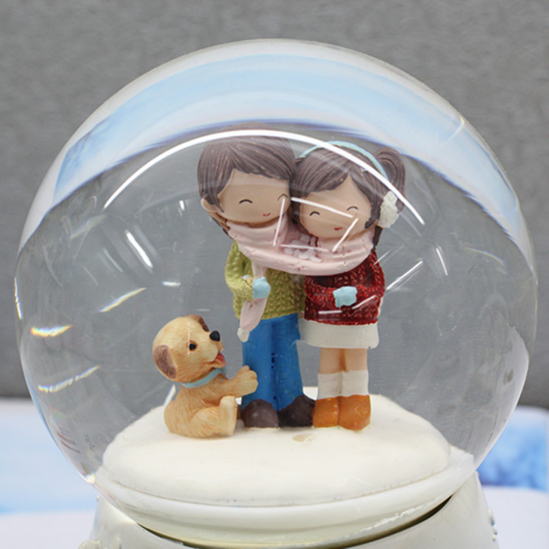 创意礼品 幸福情侣带小狗 音乐盒水晶球 八音盒水晶球 jc9a004