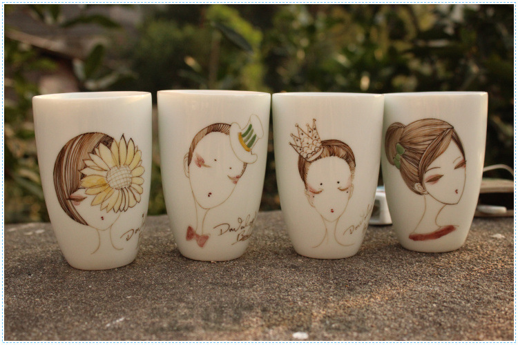 情侣手绘杯子 陶瓷水杯 小亲新的范 冬天必备水杯 精品高档水杯