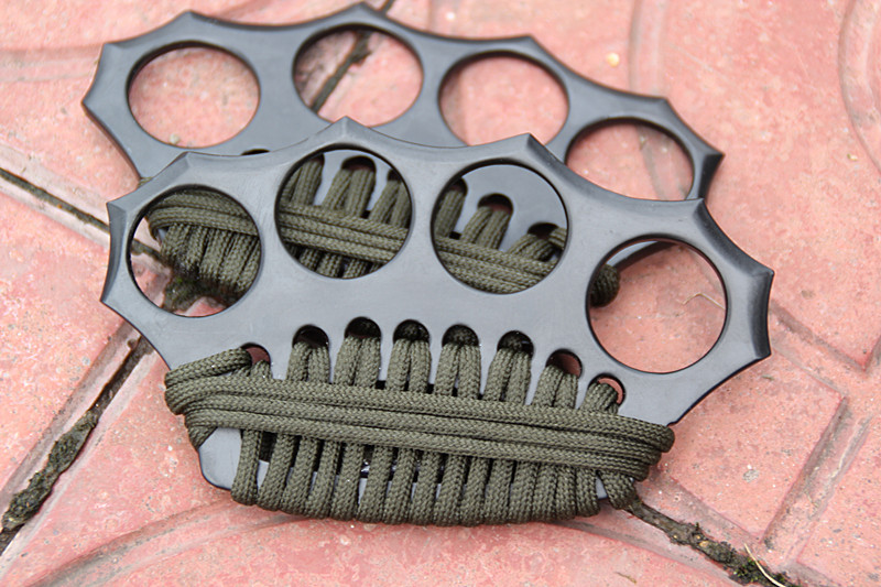 批发2013款新品 召唤者铁拳套 铁拳环 铁拳头 铁四指 防身用品