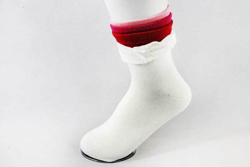 服装鞋帽箱包,钟表眼镜 服饰 袜子 女袜 多层花边泡泡口纯棉女袜 图集