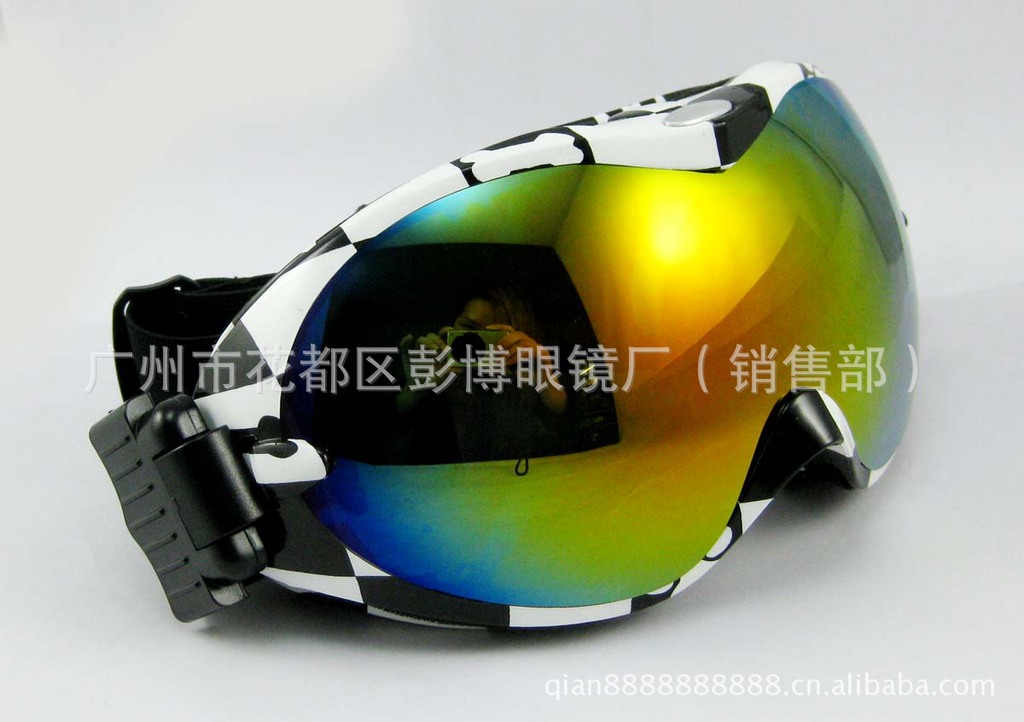 t-rex滑雪眼镜(双层镜片,防霜防雾设计) 一.材料说明