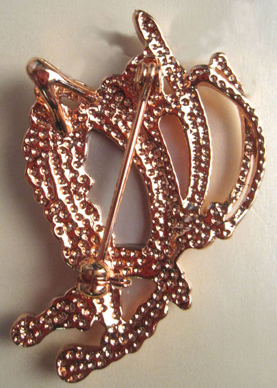 凤经纬天然贝壳胸花/胸针 天然贝壳吊坠 欧美一线品牌指定供应商