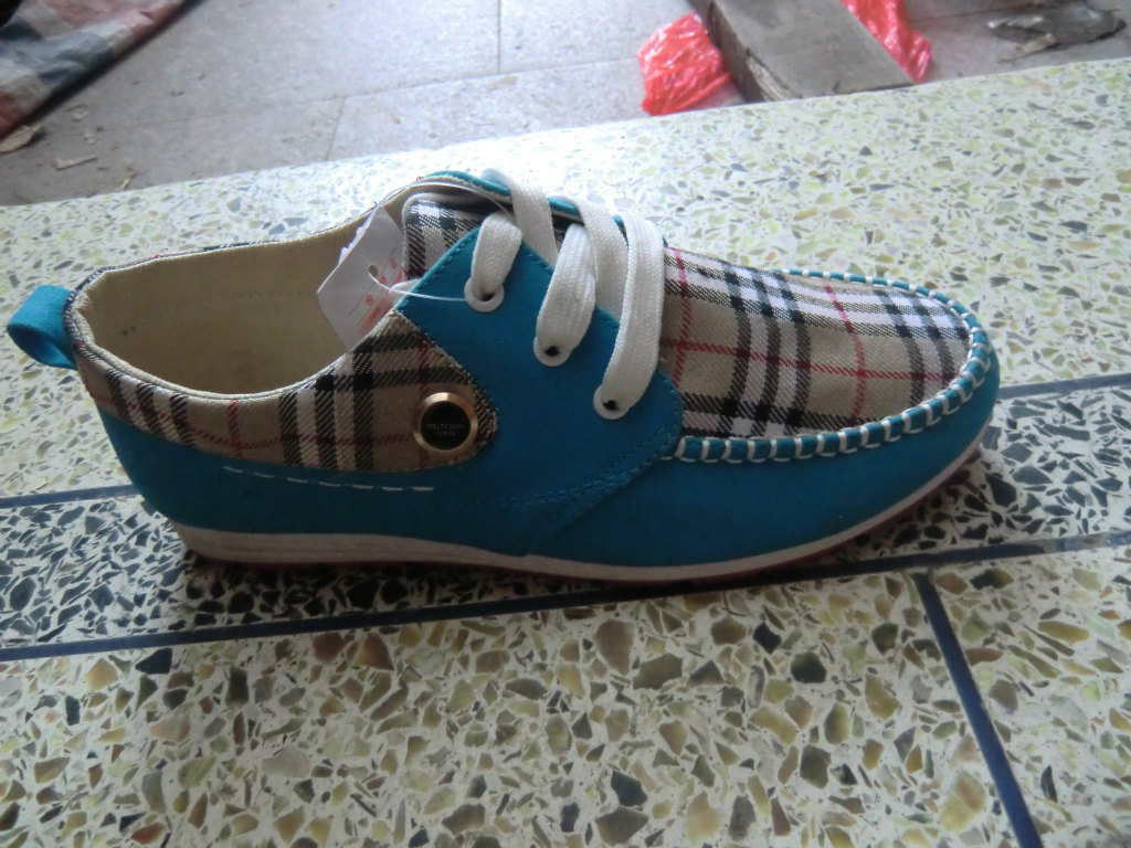 厂家直销低价批发库存男鞋低帮透气帆布鞋潮流拼色双色底休闲鞋子