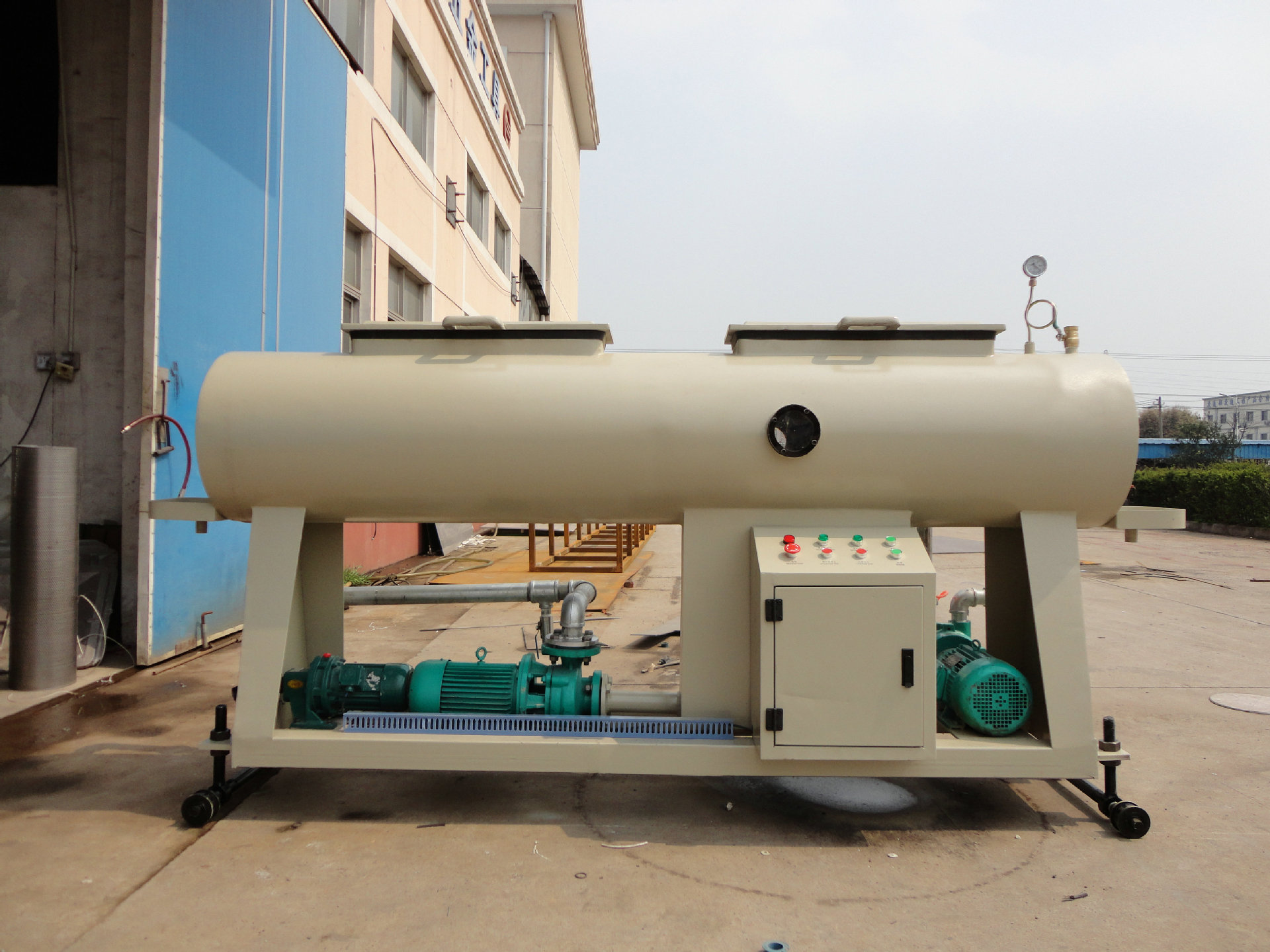 厂家供应塑料管材真空箱定型台设备