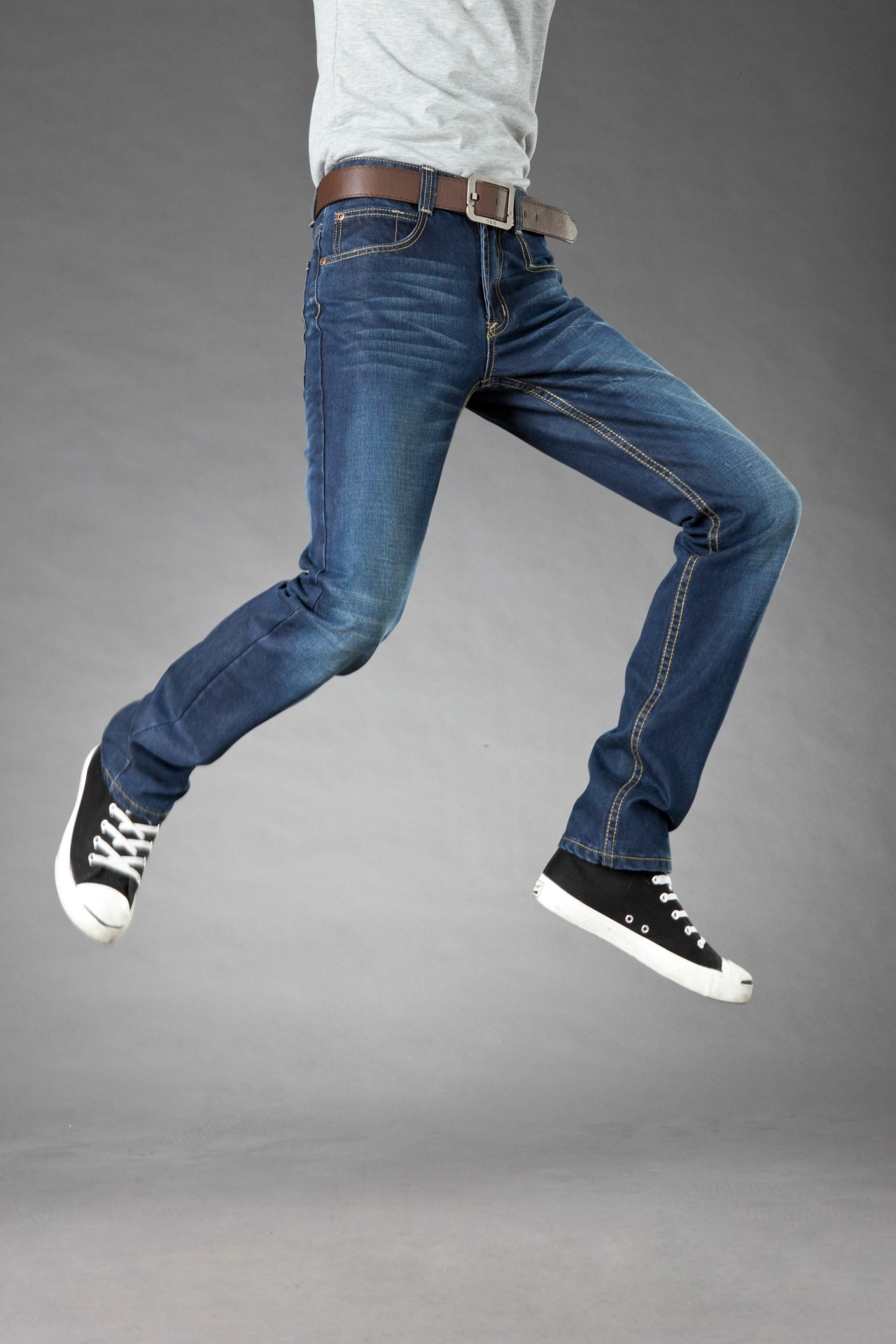 男装牛仔裤男士牛仔休闲韩版修身直筒牛仔男长裤子四季爆款m6781