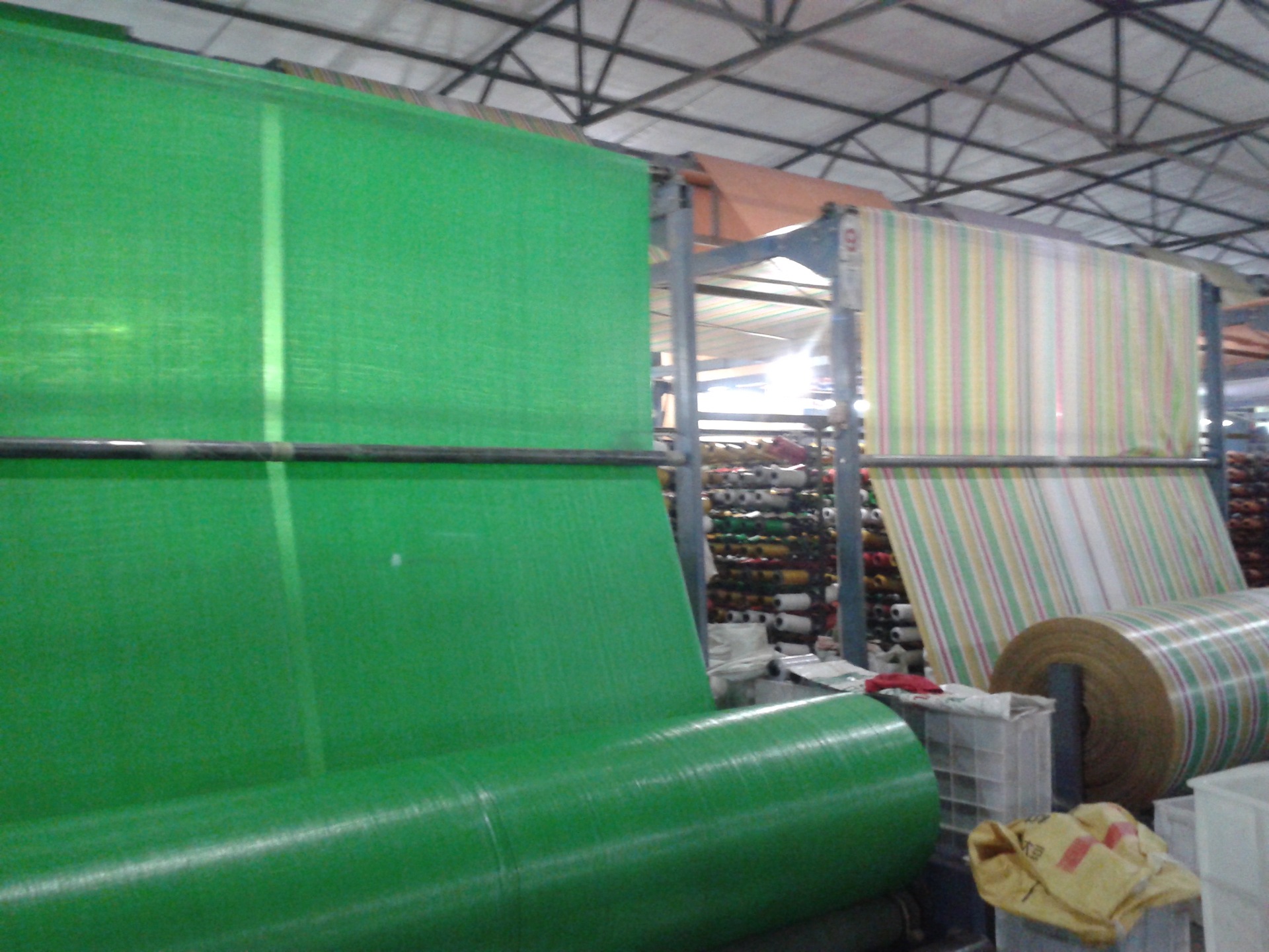 园林绿化工程专用防寒绿化布彩条布