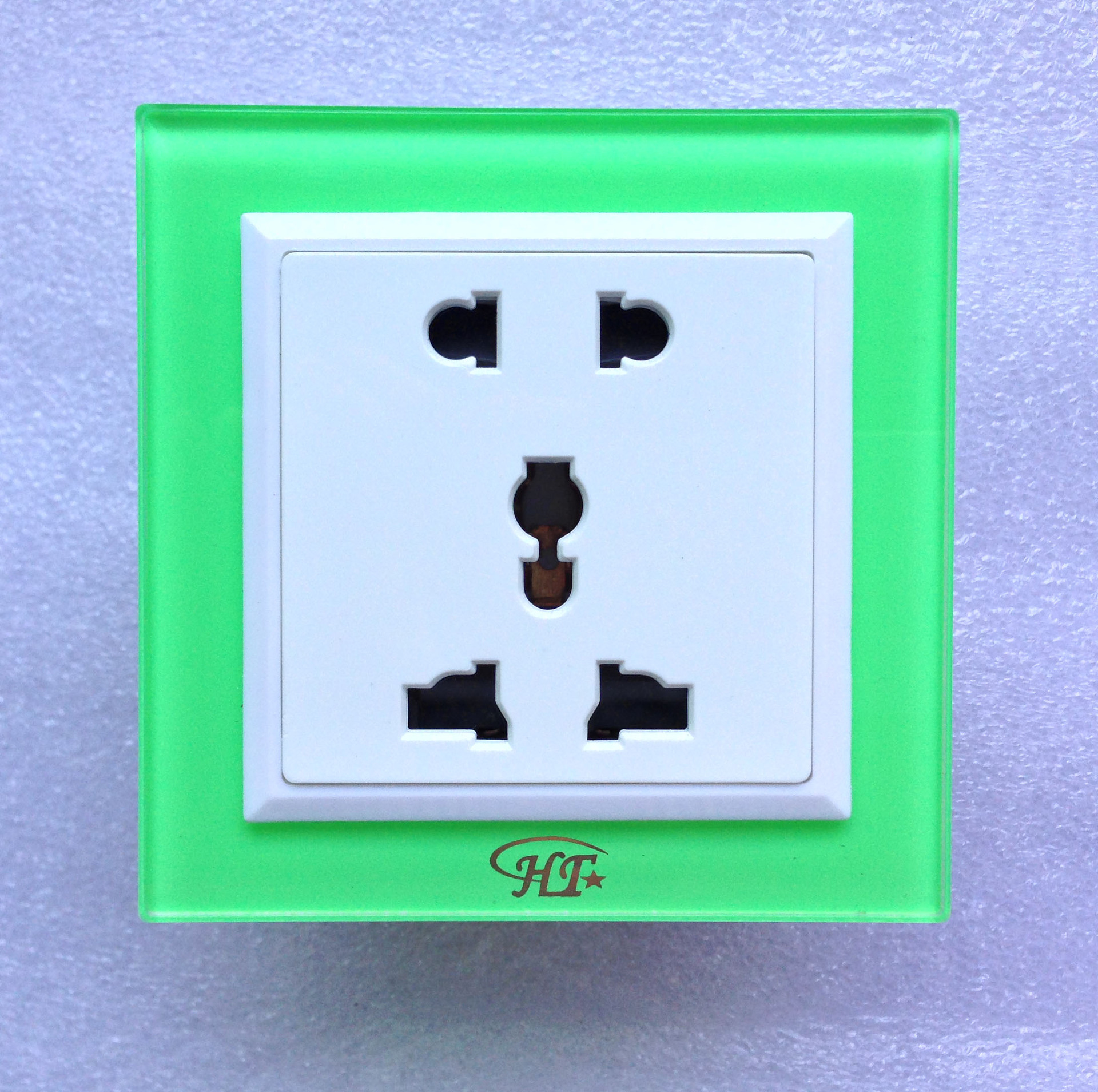 彩色开关插座厂家直售豪丽发彩色夜光豪华精致a8系列多功能五孔