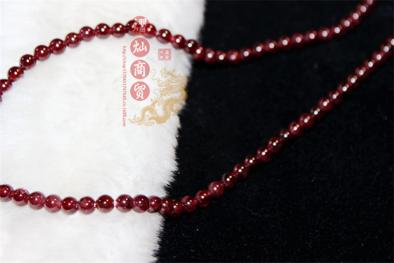 慎重购买 &nbsp; &nbsp; &nbsp; &nbsp; &nbsp;&nbsp; 石榴石即紫牙乌