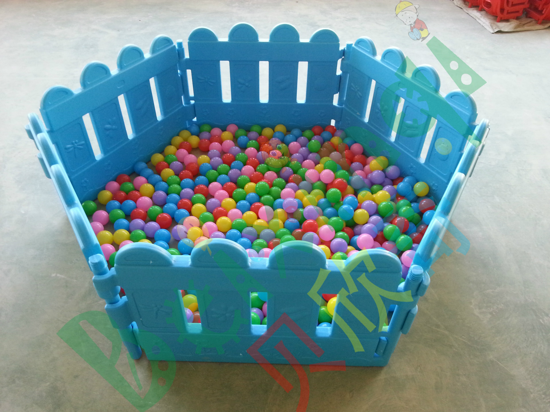 最新款 儿童塑料海洋球池围栏 幼儿园游乐设施围栏 花边围栏 加厚