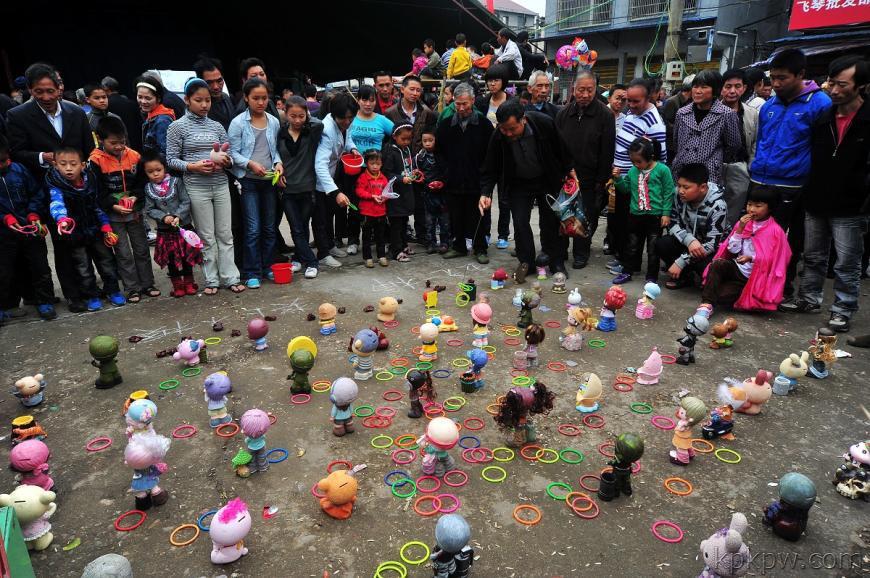 y2401【地摊创业】江湖套圈专用圈 夜市集会套圈圈 塑料 多色混27