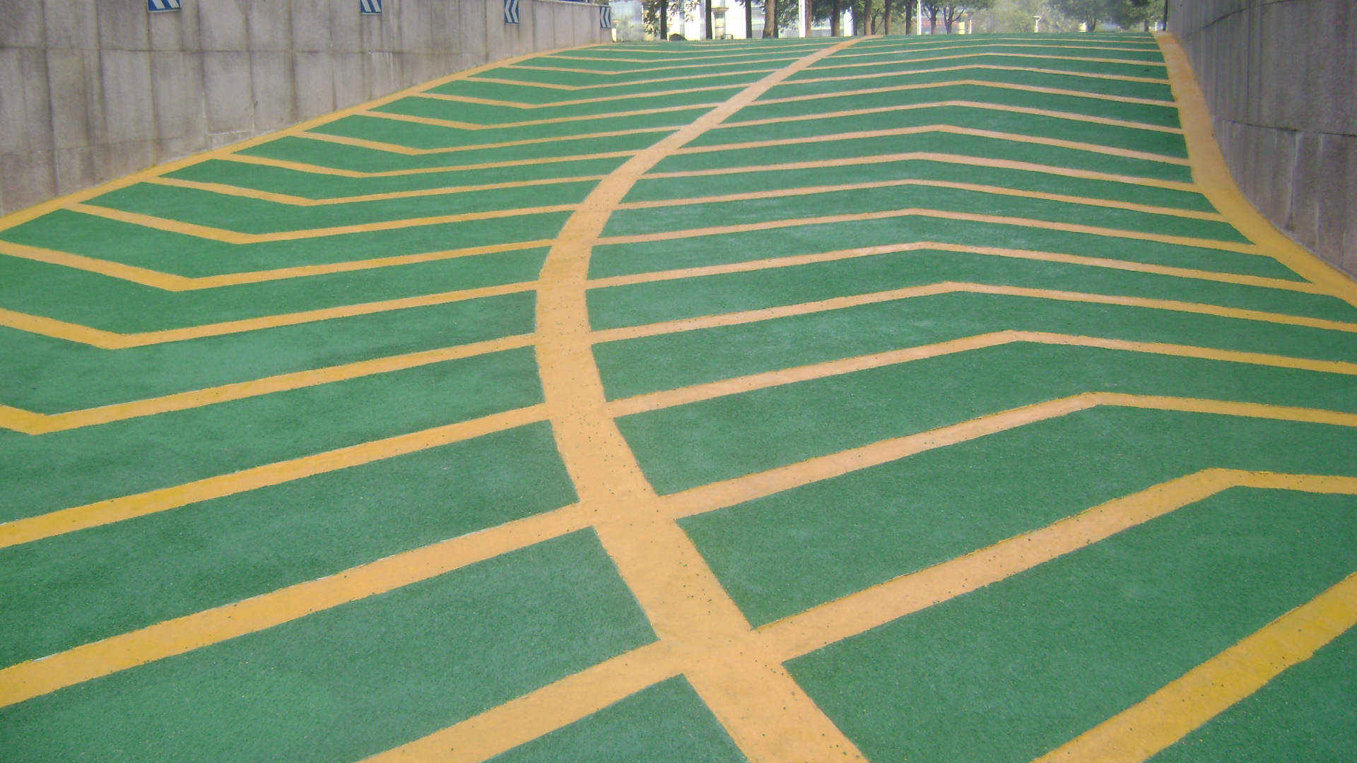 无震动止滑车道坡道材料oem,odm,obm贴牌贴标国外代工生产,贴标