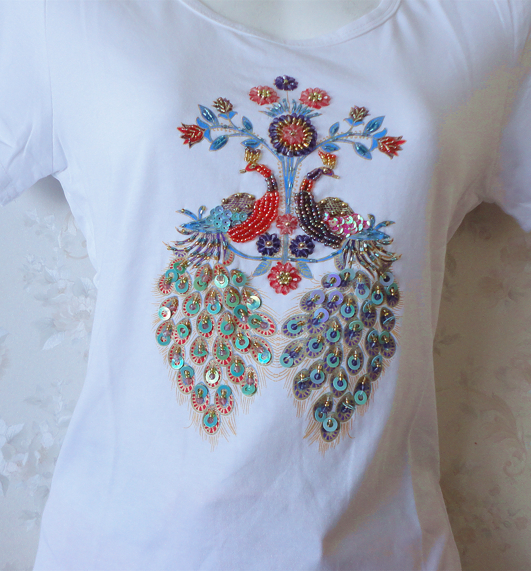 爆款2015女装民族风串珠双孔雀t恤紧身衣服旅游产品混批