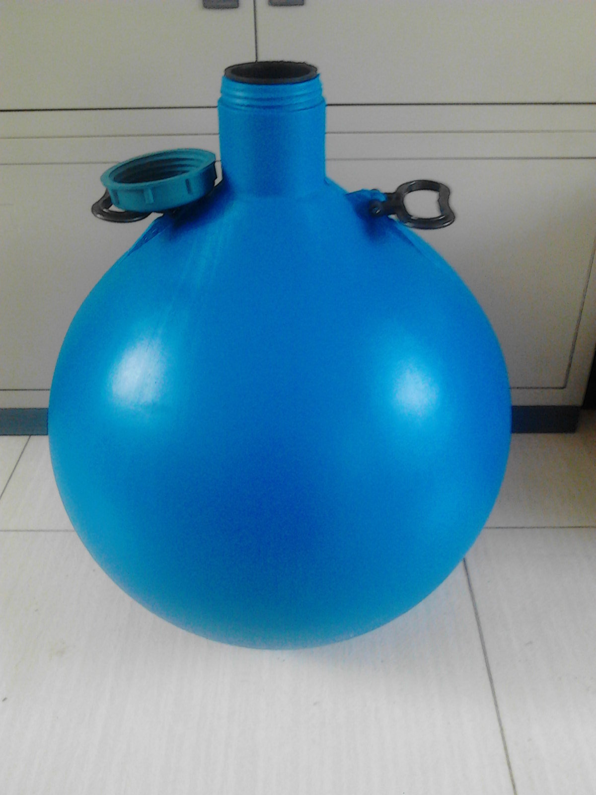 浮球生产厂家直销优质浮球增氧机浮球生产厂家还是信赖鲁源