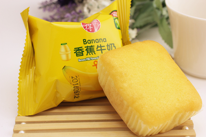 供应芬得香蕉蛋糕牛奶味烘烤类糕点