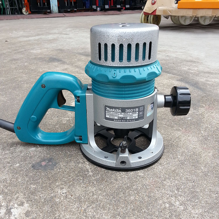 电动工具:日本牧田makita36013601手提锣机电木铣雕刻机