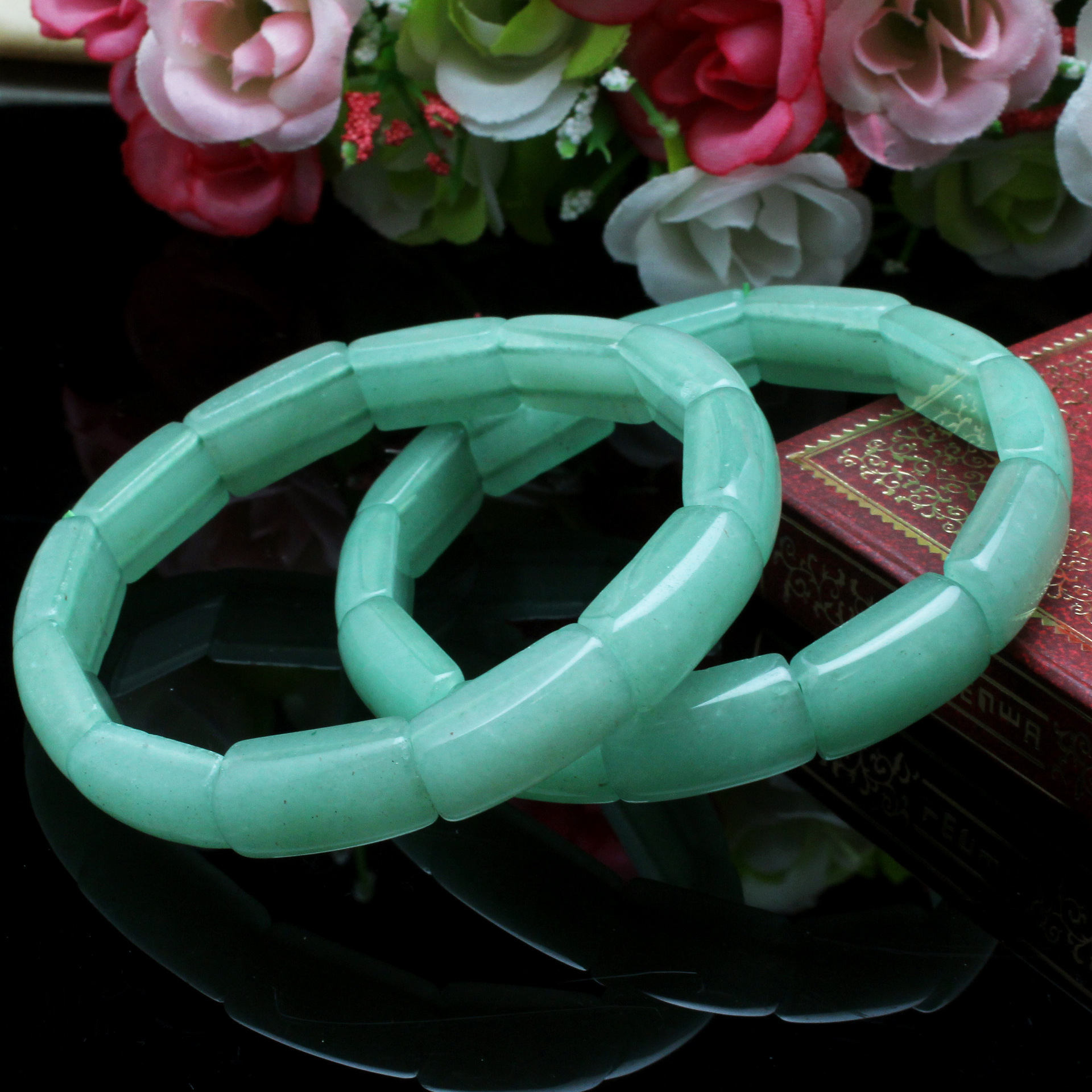 精美东陵玉色调及功效